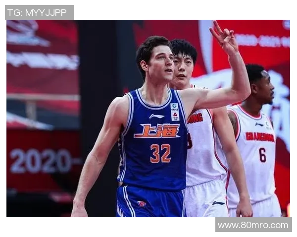 重庆篮球队与南京篮球队赛后复盘分析个人能力表现及影响因素